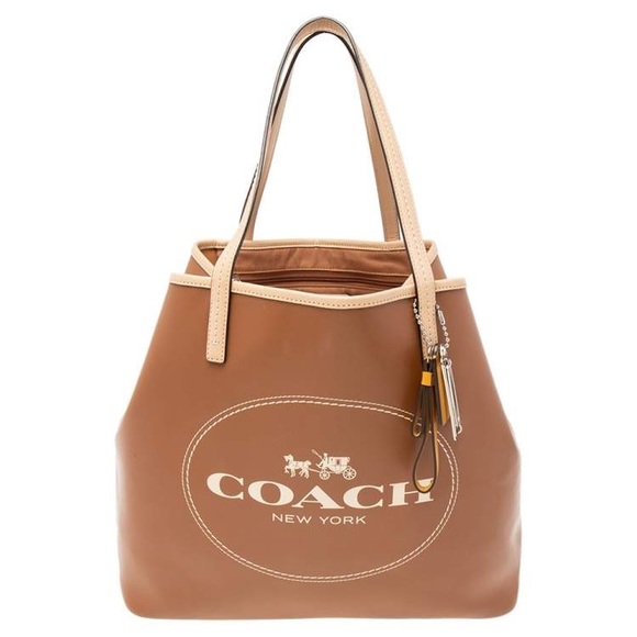 Coach Handbags - - Coach
Iconic Coach Brown/Beige Leather Shopper Tote